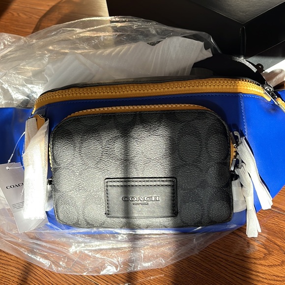 Coach Set - Picture 4 of 4